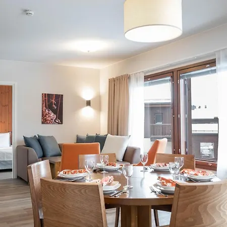Ski-inn Rukavillage ルカ